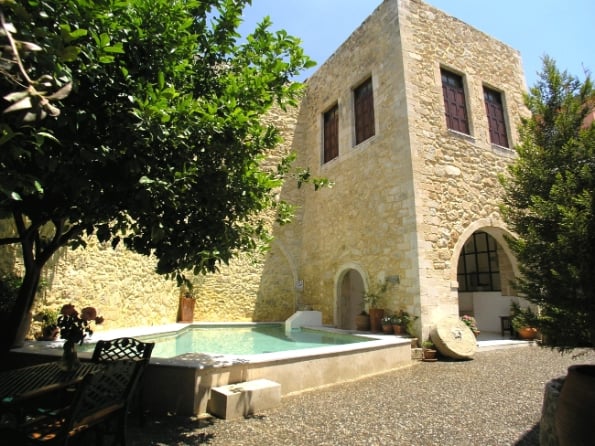Villa Maroulas